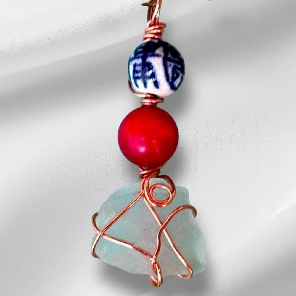 RUBYRUDI Artisan Beach Glass Pendant Wire Wrapped Handmade Art To Wear 4226 Y
